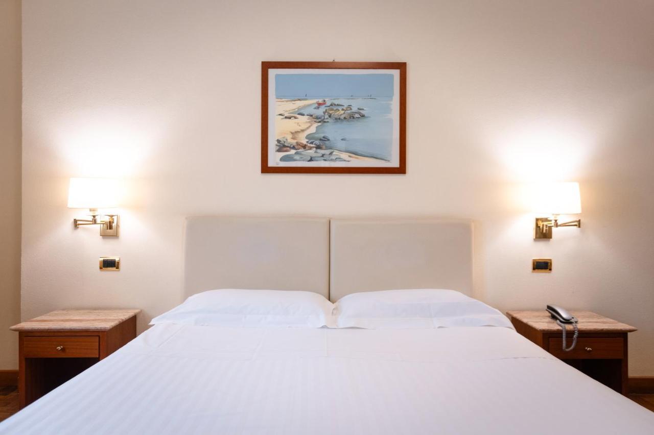 Hotel Airone - Ombrellone Incluso Al Bagno Dolce Vita A Marina Dal 1 Giugno Al 15 Settembre Grosseto Rom bilde