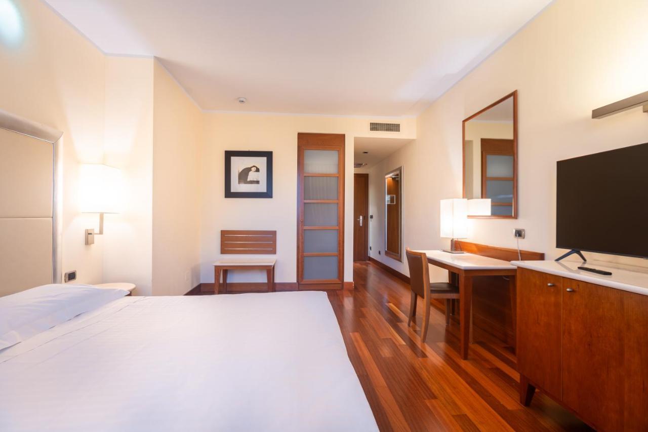 Hotel Airone - Ombrellone Incluso Al Bagno Dolce Vita A Marina Dal 1 Giugno Al 15 Settembre Grosseto Eksteriør bilde