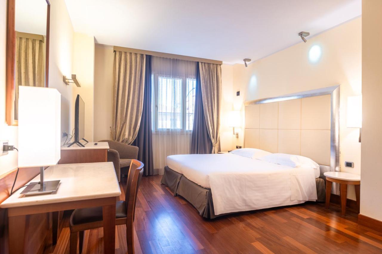 Hotel Airone - Ombrellone Incluso Al Bagno Dolce Vita A Marina Dal 1 Giugno Al 15 Settembre Grosseto Eksteriør bilde