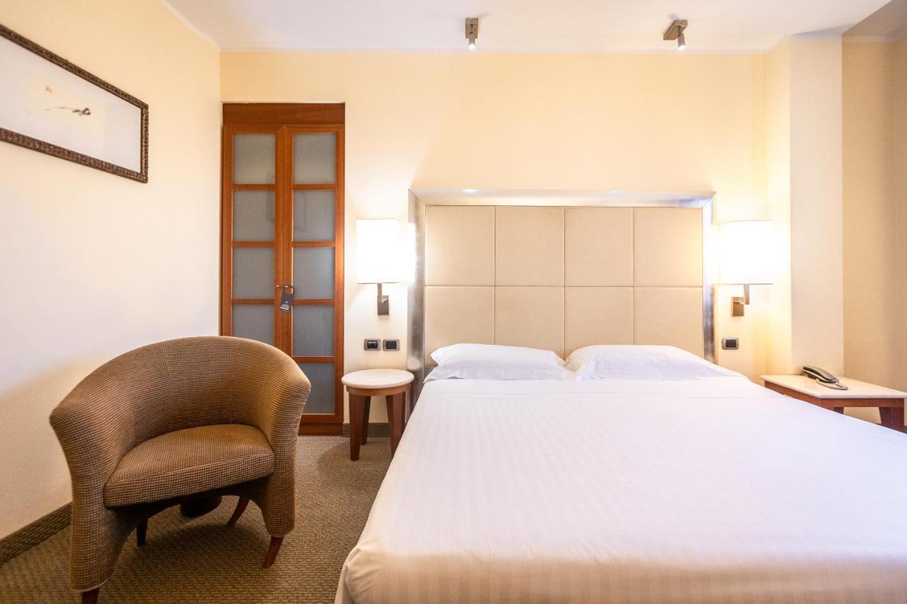 Hotel Airone - Ombrellone Incluso Al Bagno Dolce Vita A Marina Dal 1 Giugno Al 15 Settembre Grosseto Eksteriør bilde