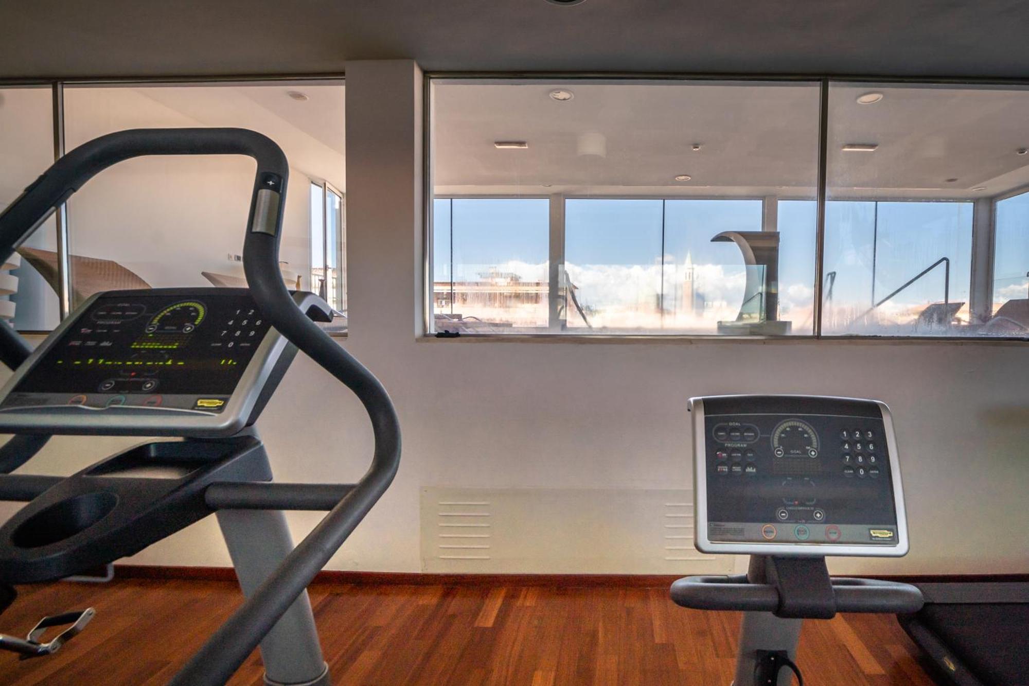 Hotel Airone - Ombrellone Incluso Al Bagno Dolce Vita A Marina Dal 1 Giugno Al 15 Settembre Grosseto Eksteriør bilde