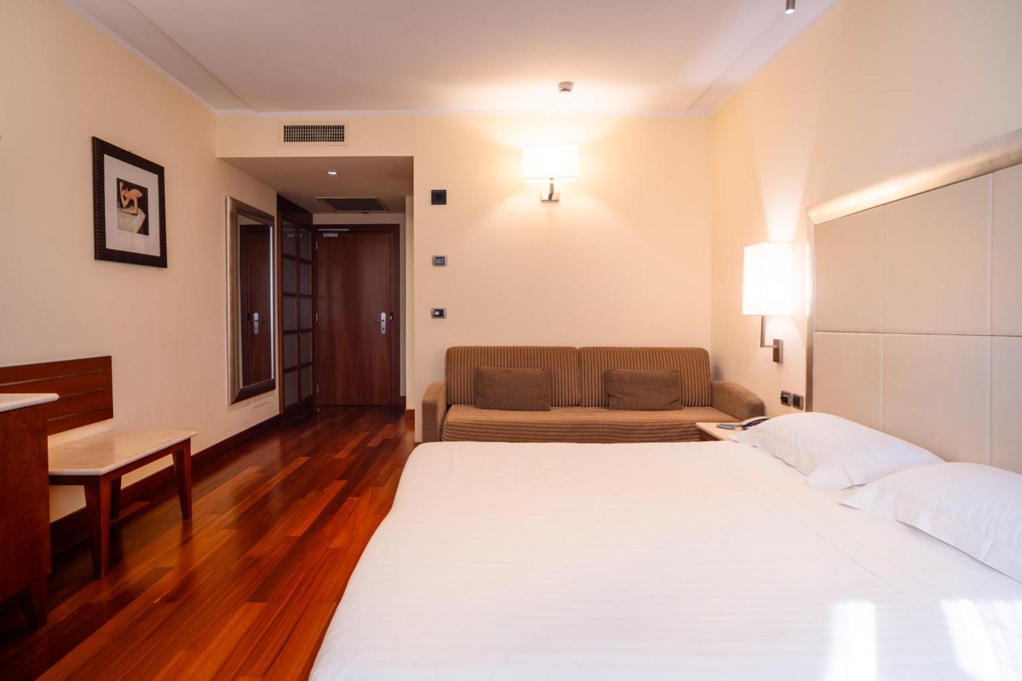 Hotel Airone - Ombrellone Incluso Al Bagno Dolce Vita A Marina Dal 1 Giugno Al 15 Settembre Grosseto Eksteriør bilde
