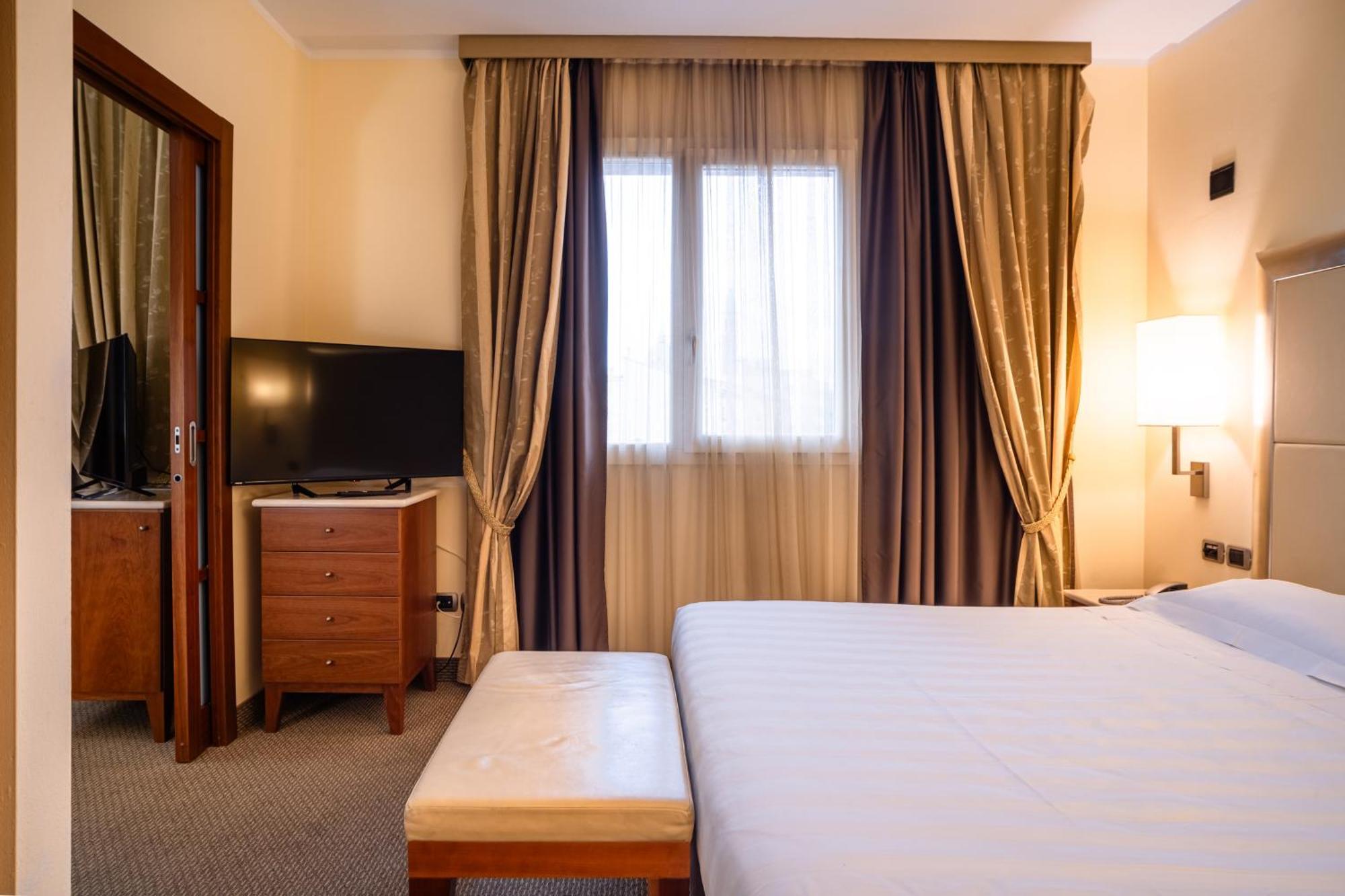 Hotel Airone - Ombrellone Incluso Al Bagno Dolce Vita A Marina Dal 1 Giugno Al 15 Settembre Grosseto Eksteriør bilde