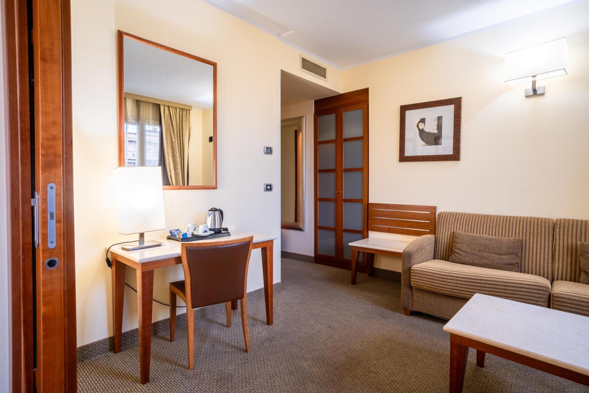 Hotel Airone - Ombrellone Incluso Al Bagno Dolce Vita A Marina Dal 1 Giugno Al 15 Settembre Grosseto Eksteriør bilde